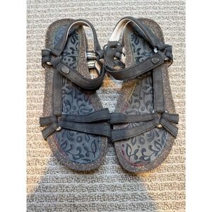 Teva Sandals Womens Size 8 Black Strappy Comfort Walking Outdoor Travel Shoes